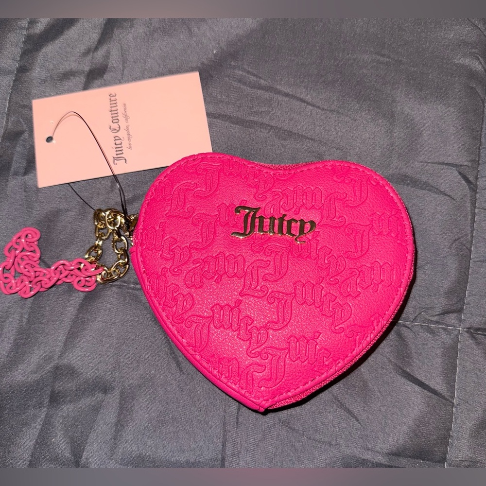 Juicy Couture Pink Heart Wristlet PINK EMBOSSED CAN’T TAME HER HEART ZIP AROUND